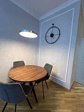 Kirayə verilir 2 otaqlı mənzil 80 m²