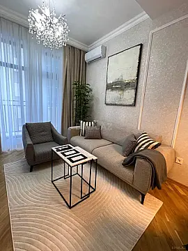 Kirayə verilir 2 otaqlı mənzil 80 m² — Bakı 2 otaq 80.00 m²