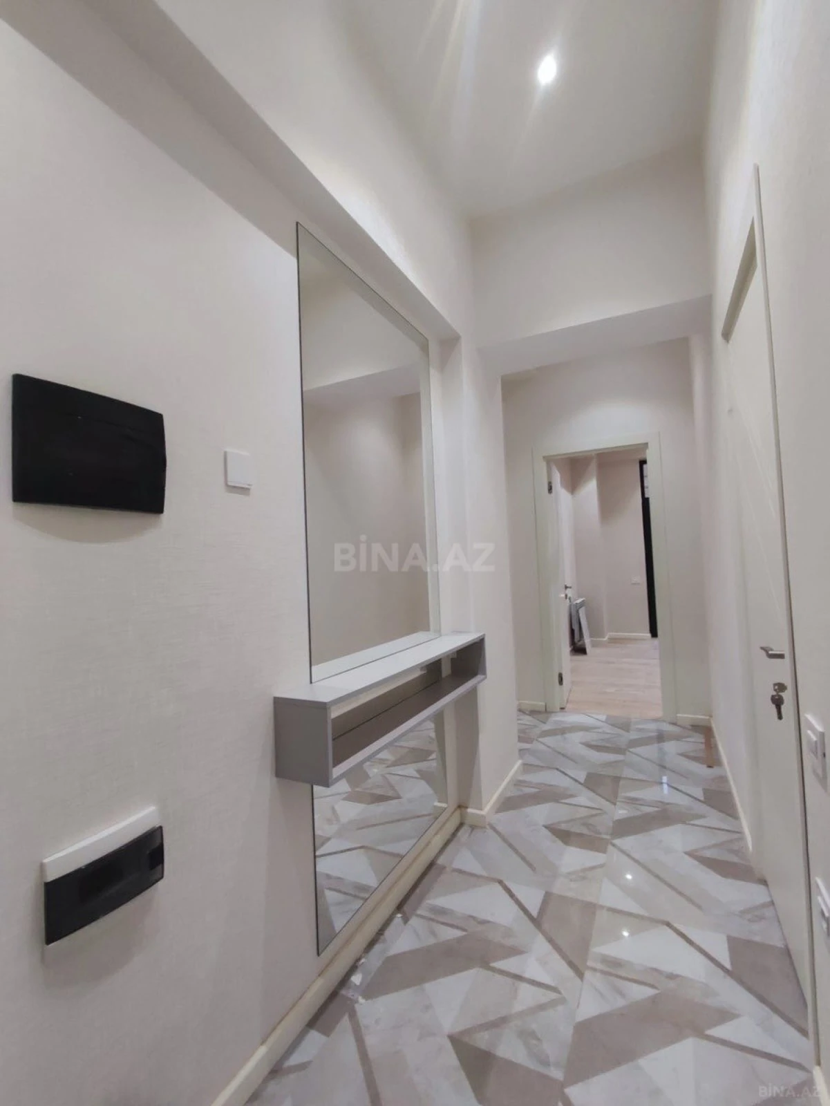 Satılır 2 otaqlı mənzil 54 m²