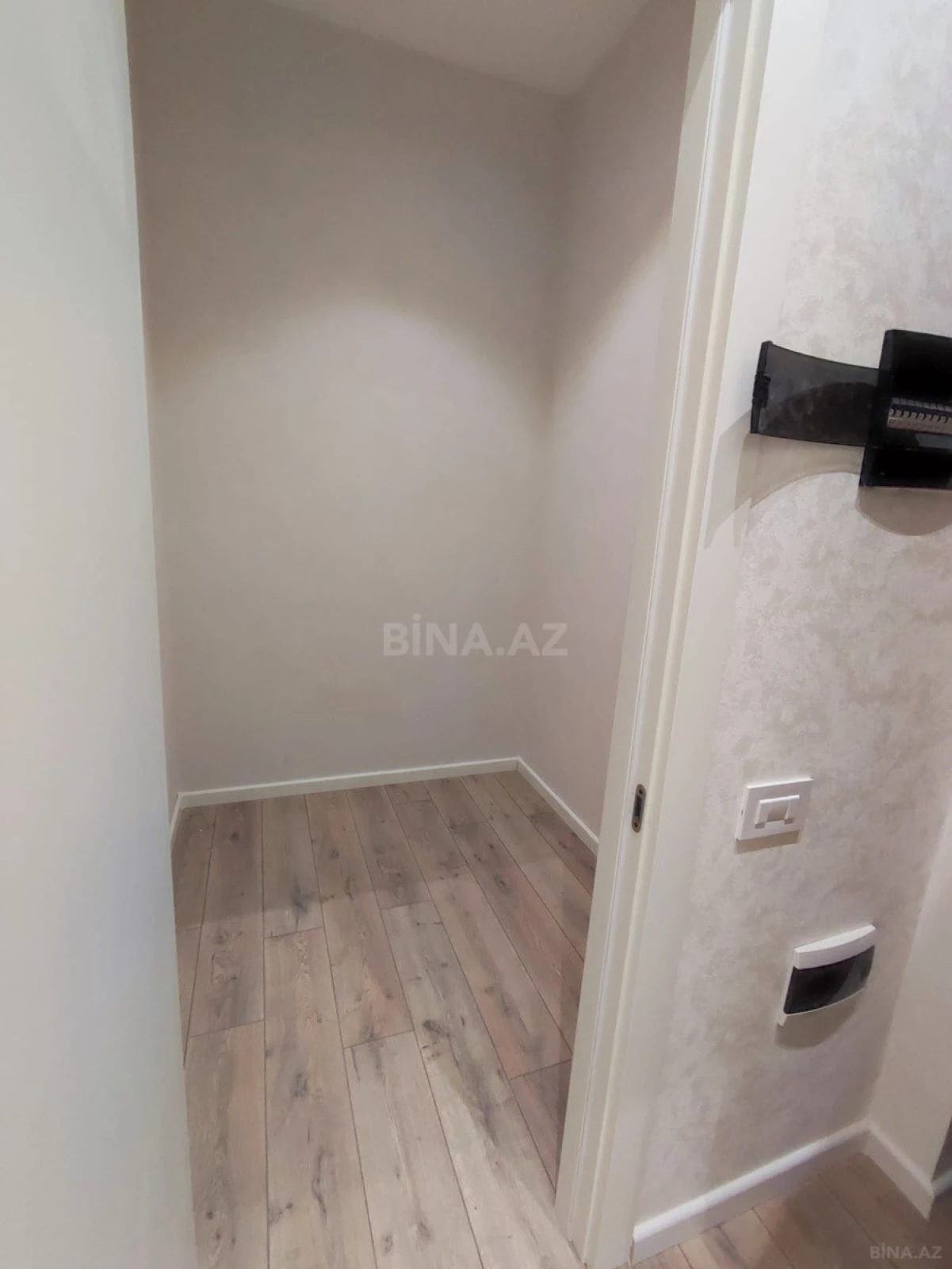 Satılır 2 otaqlı mənzil 54 m²
