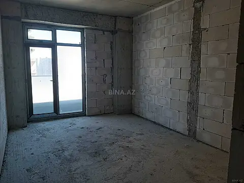 Satılır 5 otaqlı mənzil 222 m²