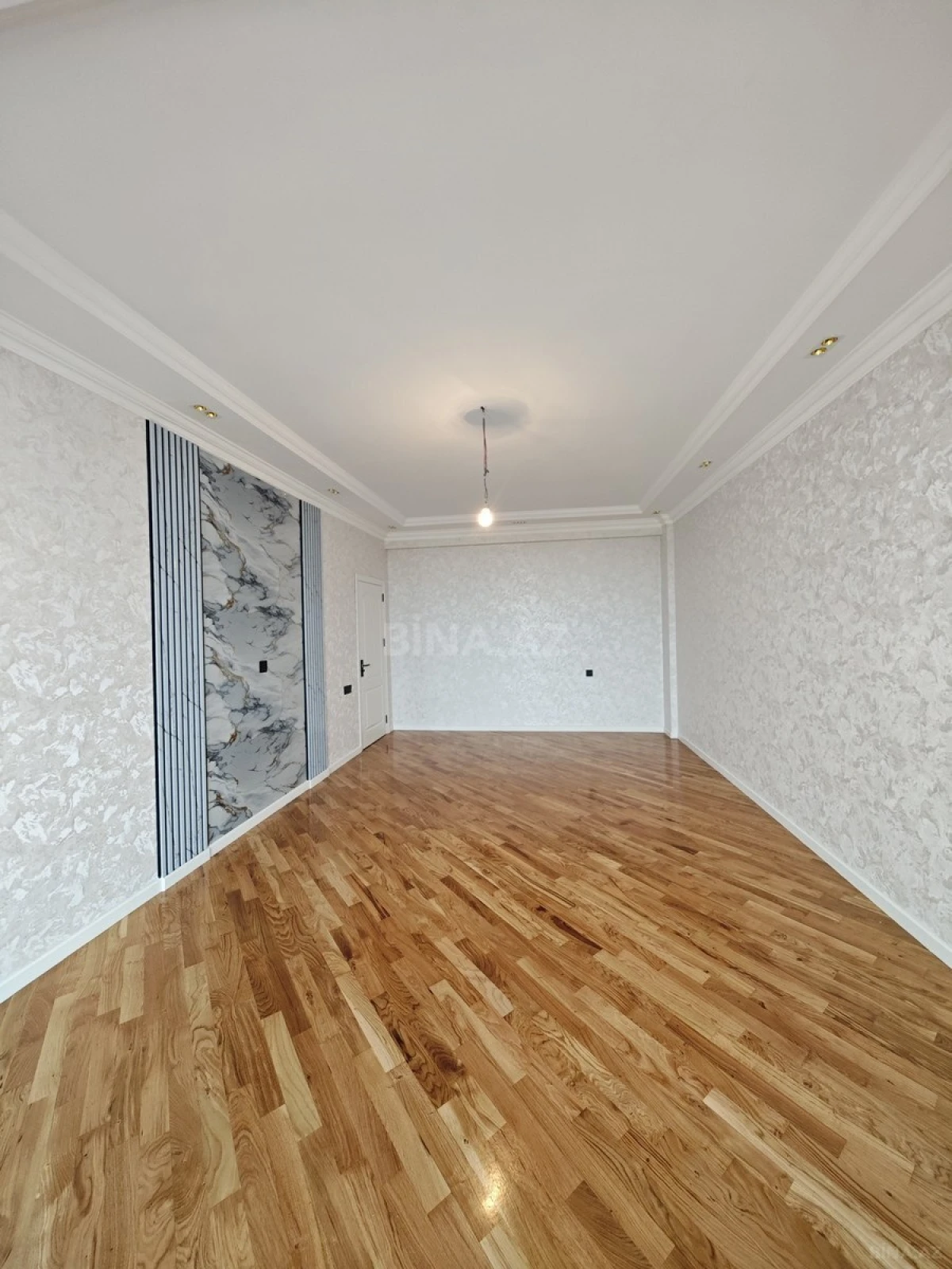 Satılır 3 otaqlı mənzil 84 m²