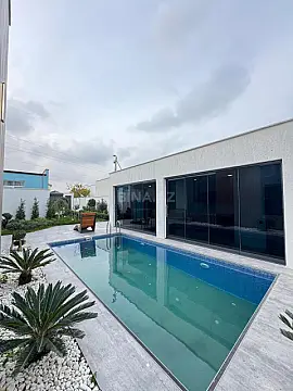Satılır 4 otaqlı həyət evi 200 m²