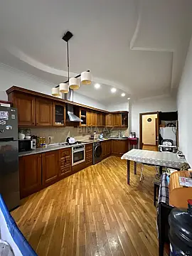 Satılır 3 otaqlı mənzil 130 m² — Bakı, 8-ci kilometr 3 otaq 130.00 m²