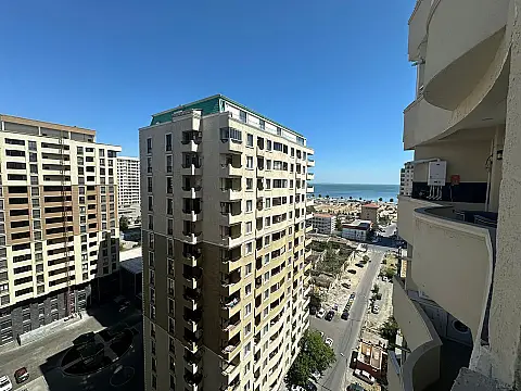 Satılır 2 otaqlı mənzil 95 m²