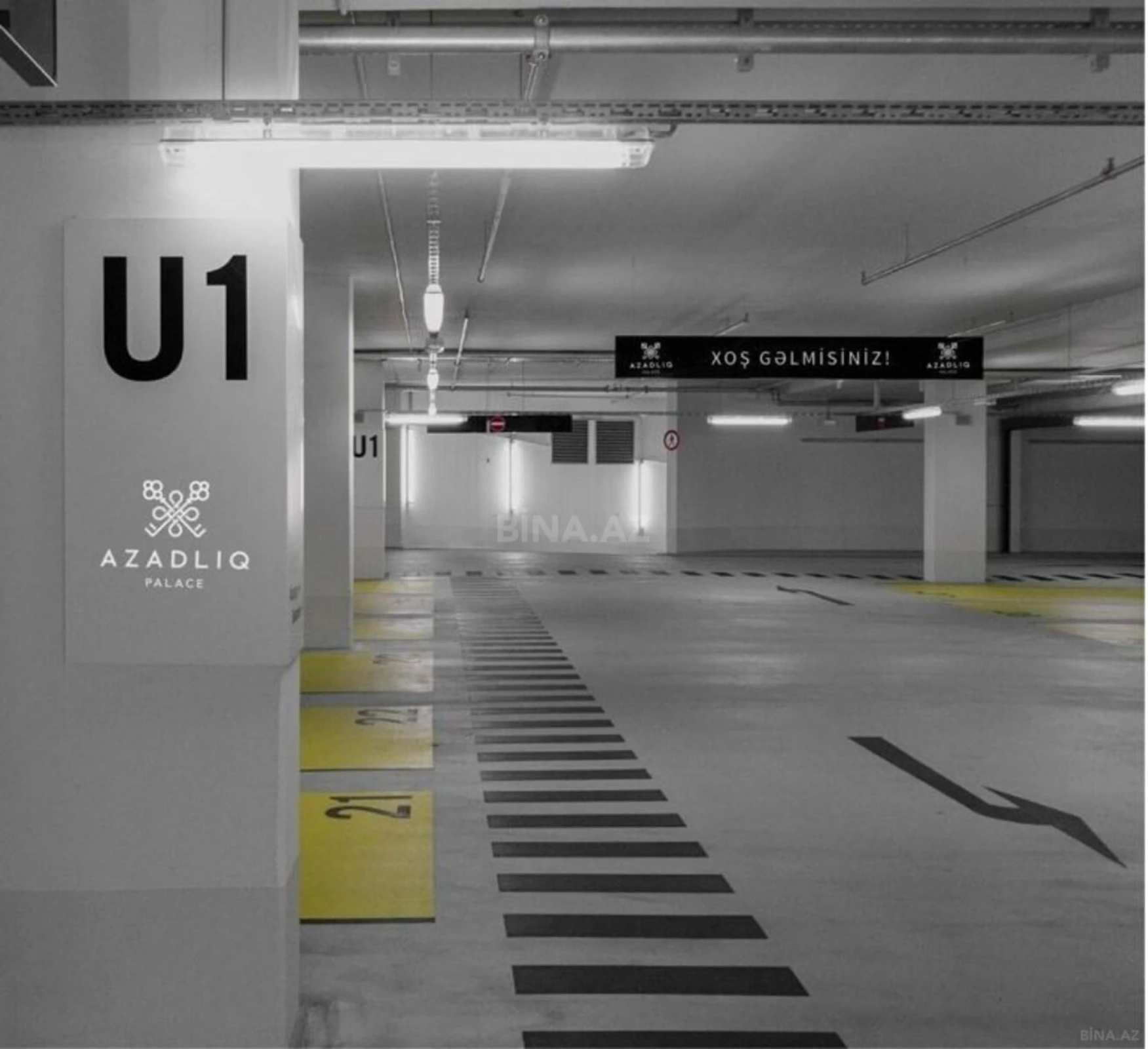 Satılır 4 otaqlı mənzil 242 m²