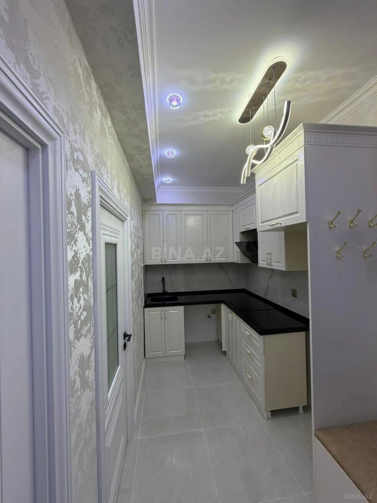 Satılır 2 otaqlı mənzil 55 m²