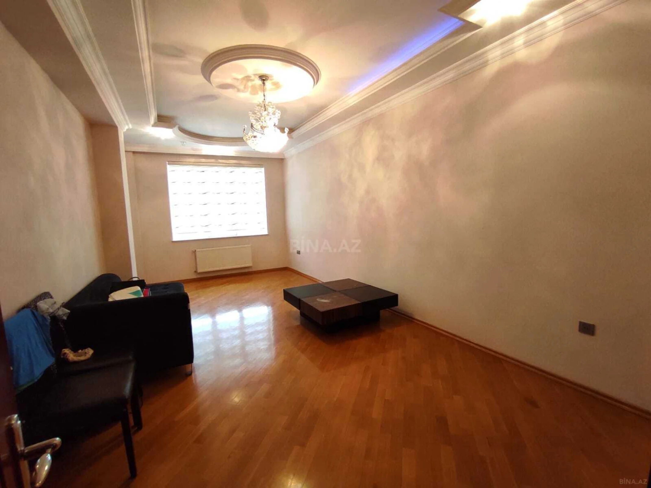 Satılır 2 otaqlı mənzil 90 m²
