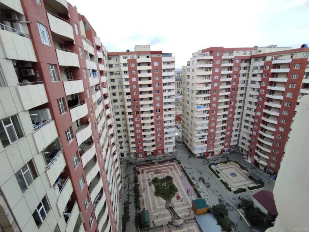 Satılır 2 otaqlı mənzil 90 m²