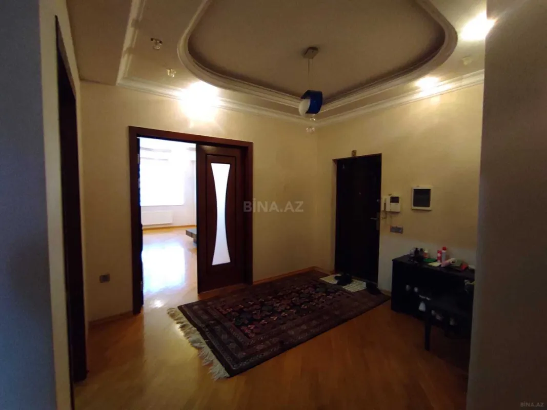 Satılır 2 otaqlı mənzil 90 m²
