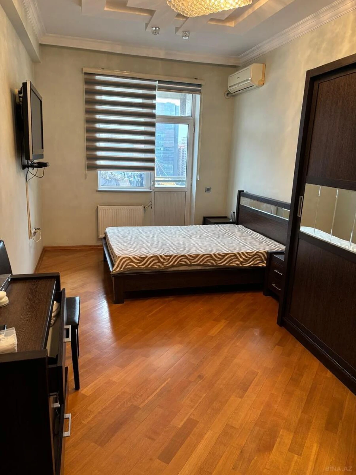 Satılır 2 otaqlı mənzil 90 m²
