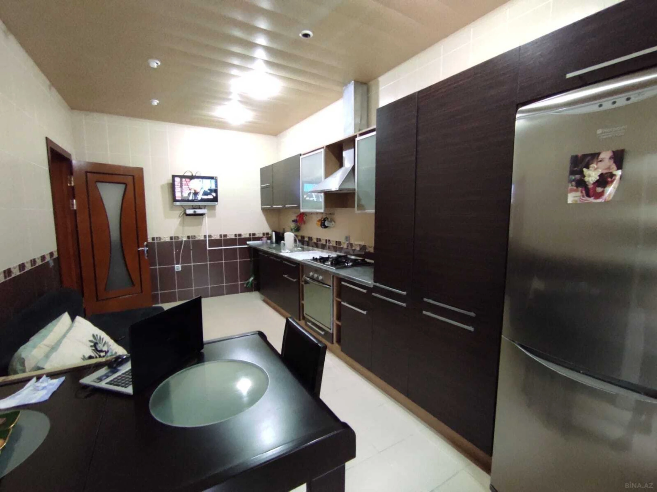Satılır 2 otaqlı mənzil 90 m²