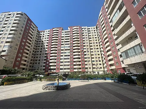 Satılır 2 otaqlı mənzil 90 m²