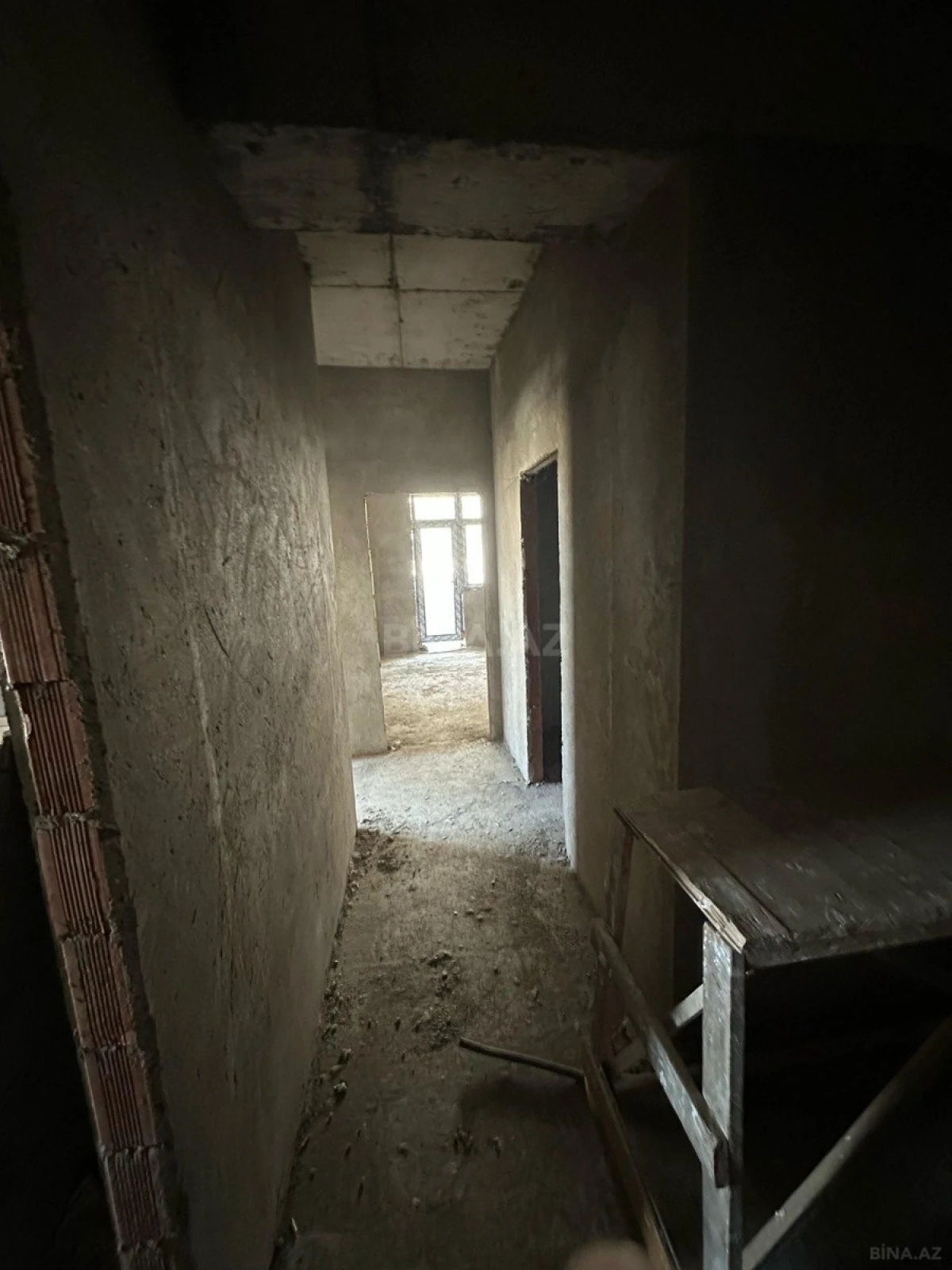 Satılır 2 otaqlı mənzil 68 m²