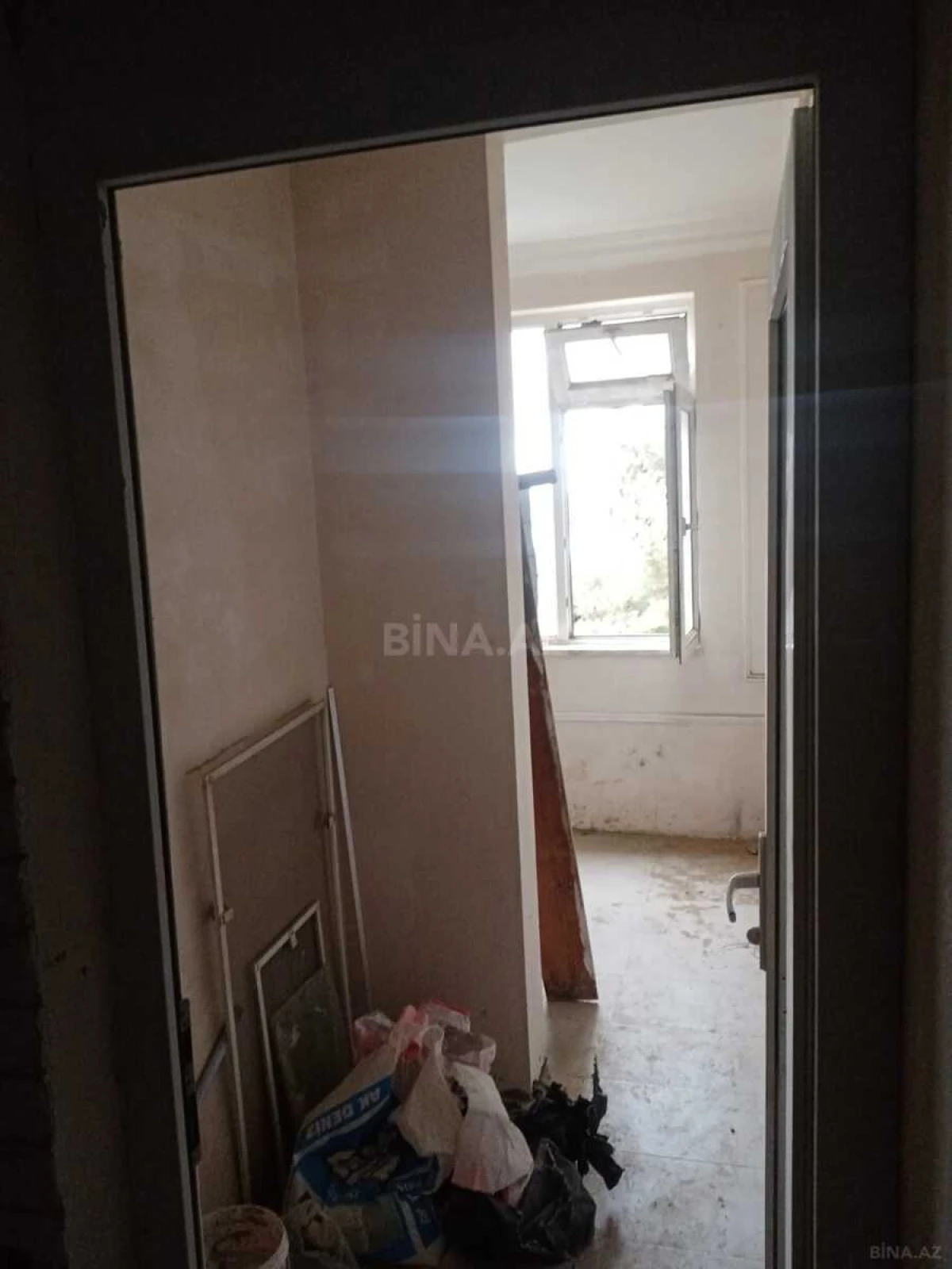 Satılır 2 otaqlı mənzil 37 m²