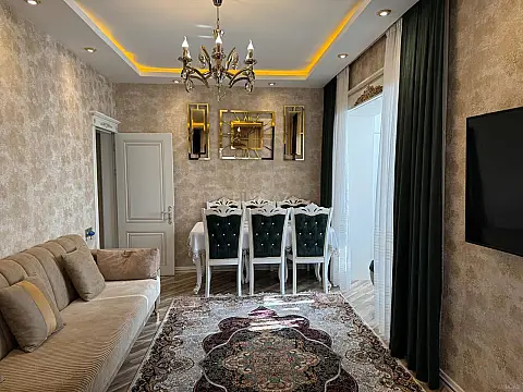 Satılır 2 otaqlı mənzil 64 m²