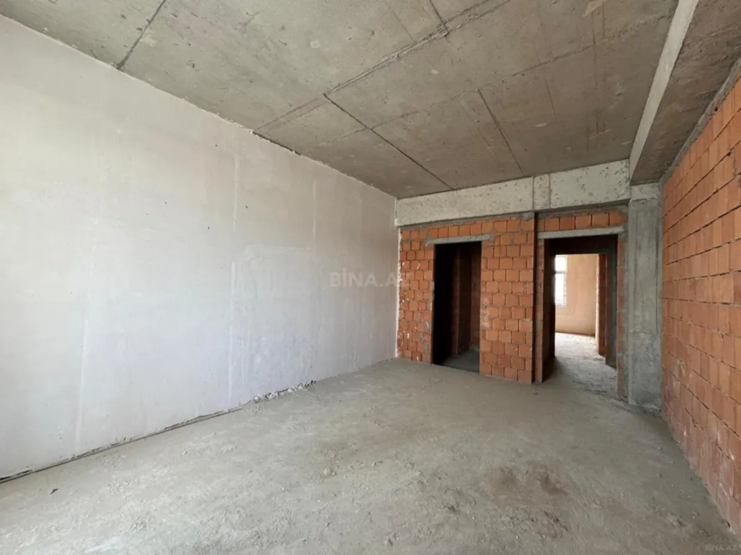 Satılır 3 otaqlı mənzil 140 m²
