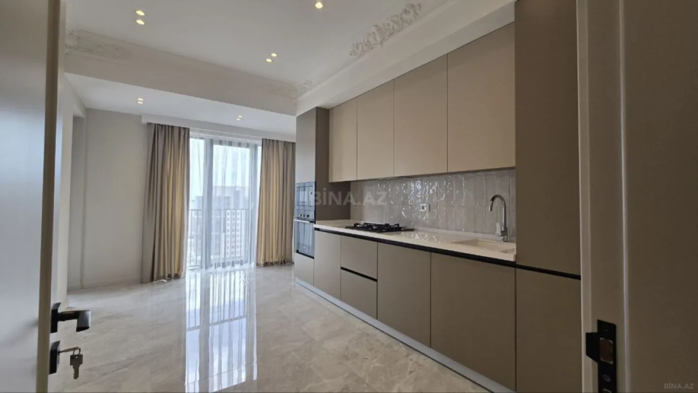Satılır 3 otaqlı mənzil 127 m²