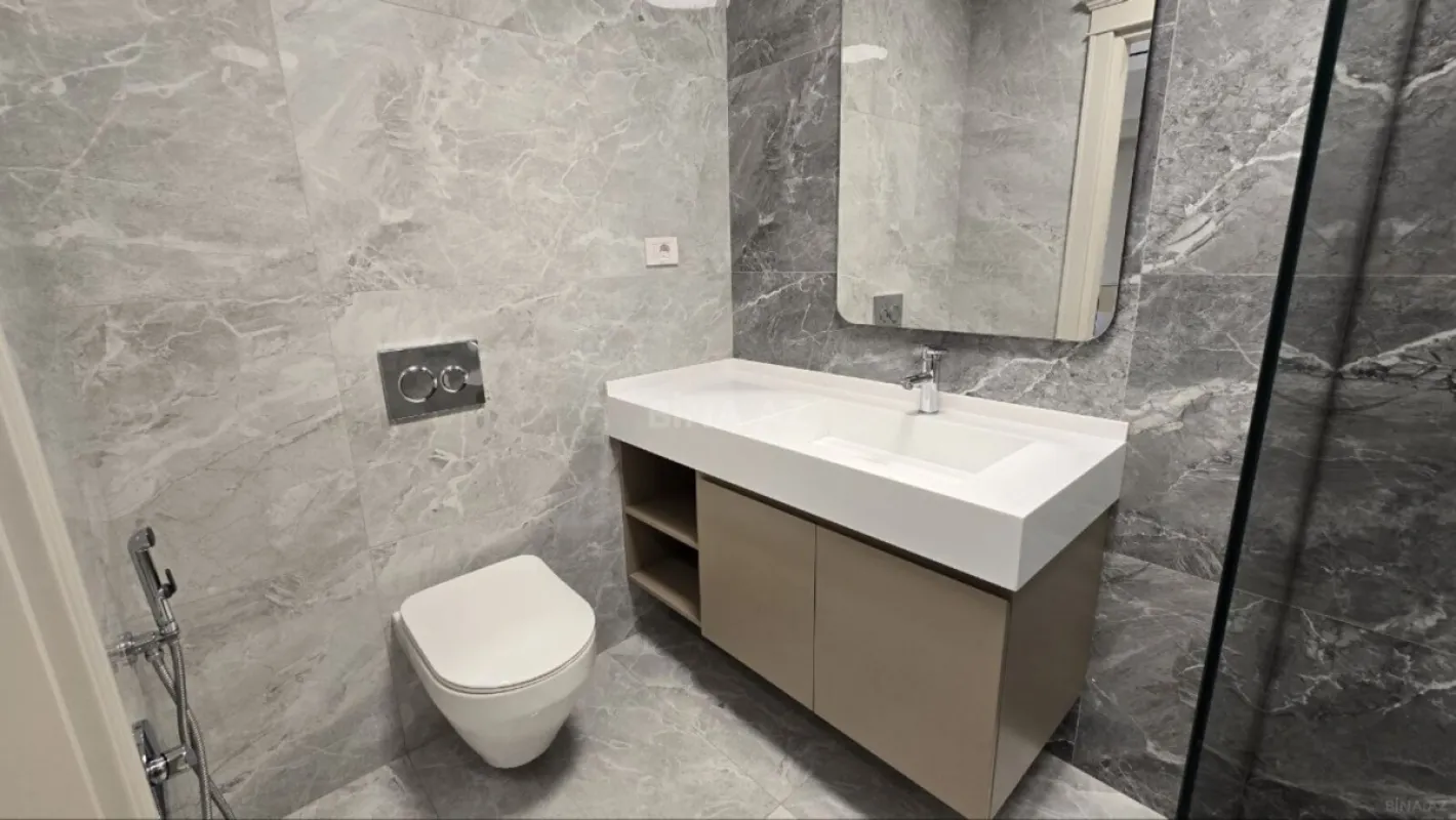Satılır 3 otaqlı mənzil 127 m²
