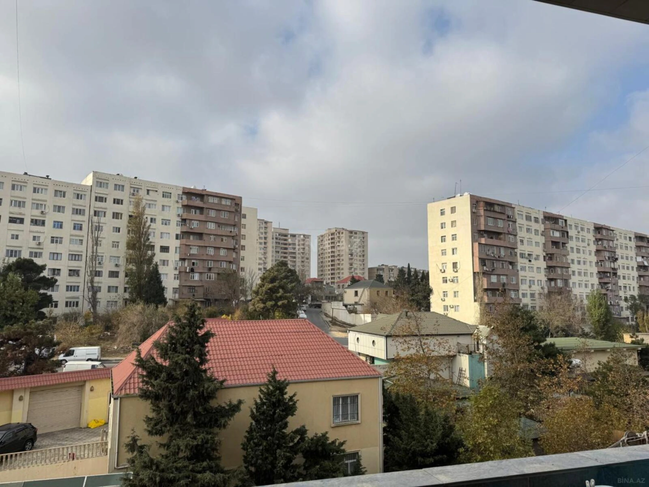 Satılır 2 otaqlı mənzil 60 m²