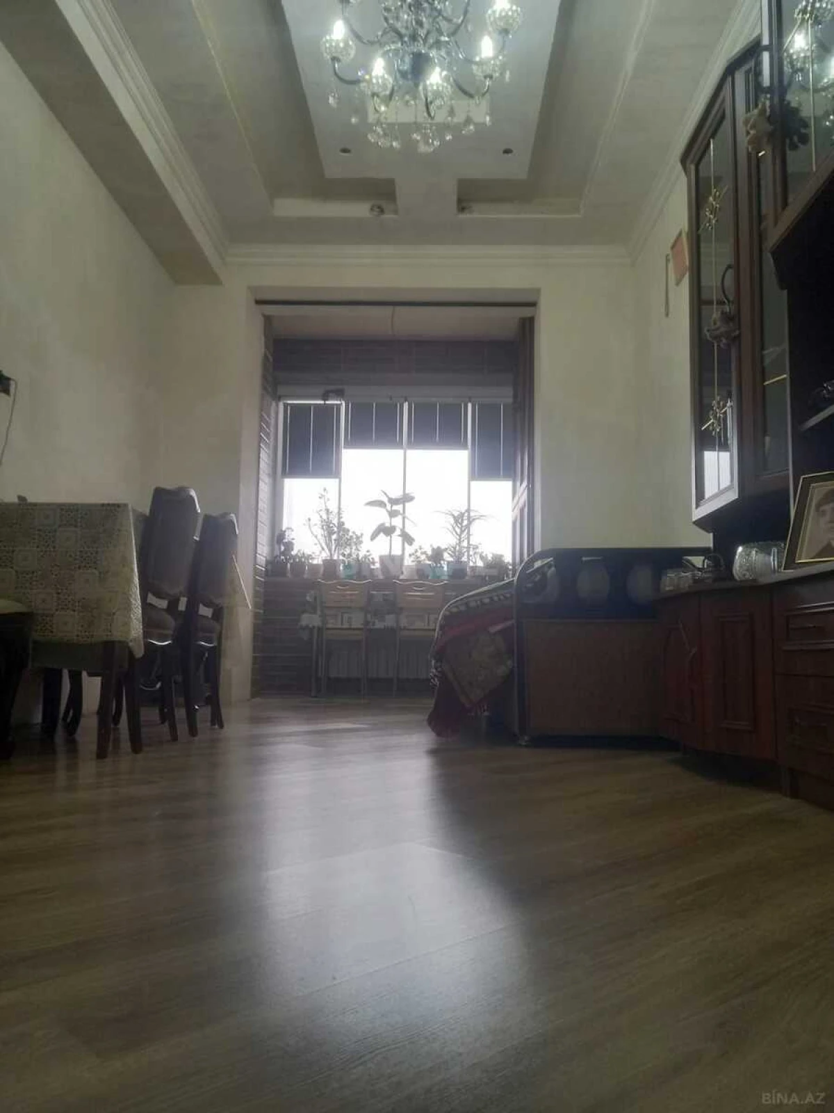 Satılır 3 otaqlı mənzil 94 m²