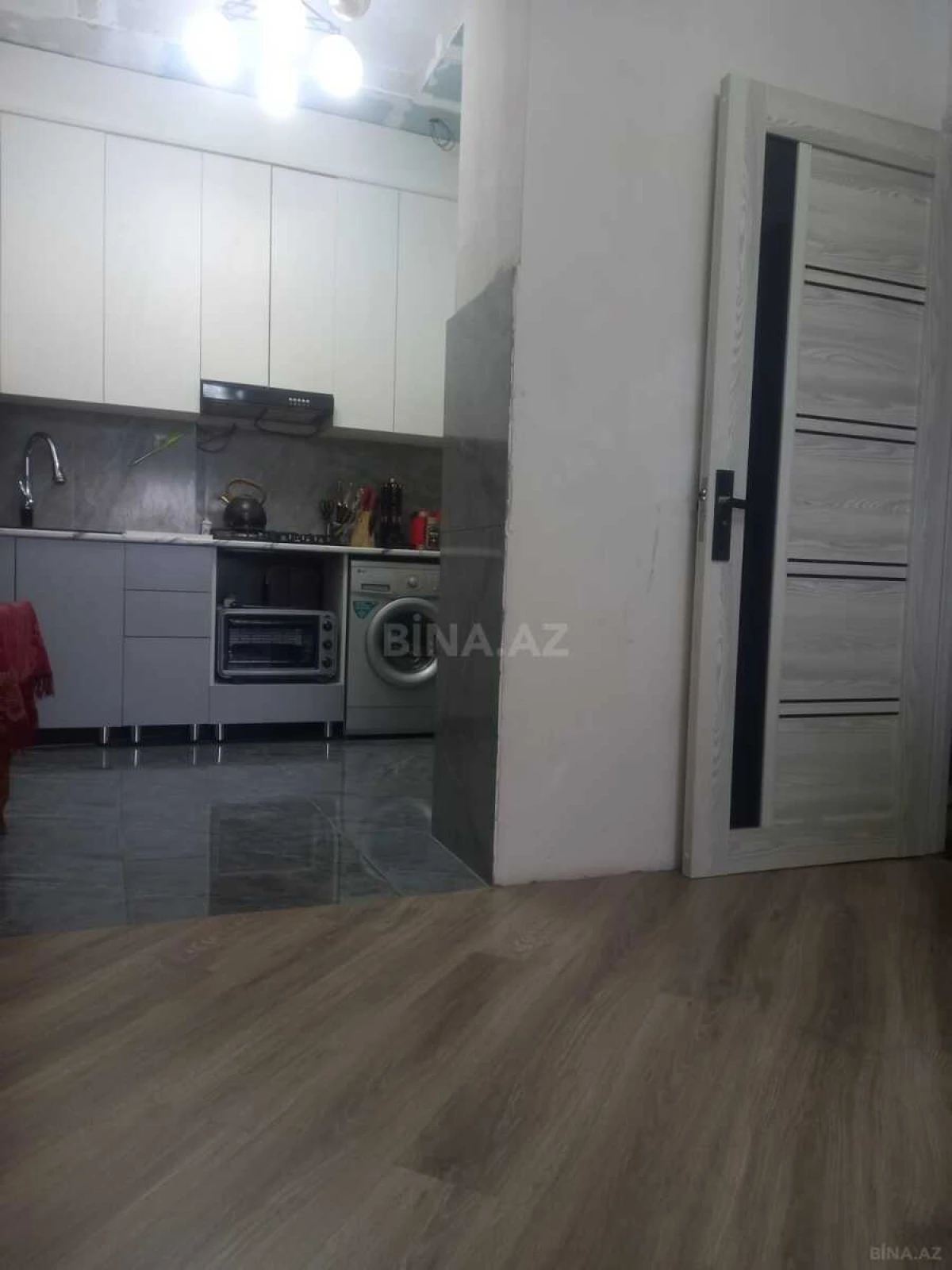 Satılır 3 otaqlı mənzil 94 m²