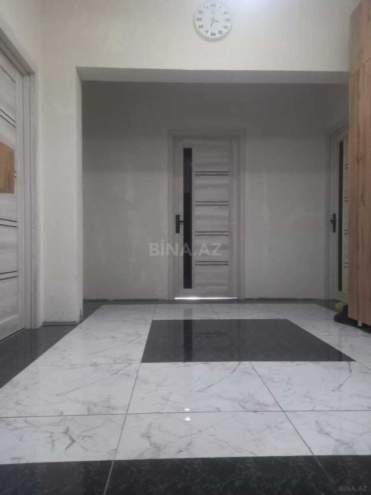 Satılır 3 otaqlı mənzil 94 m²