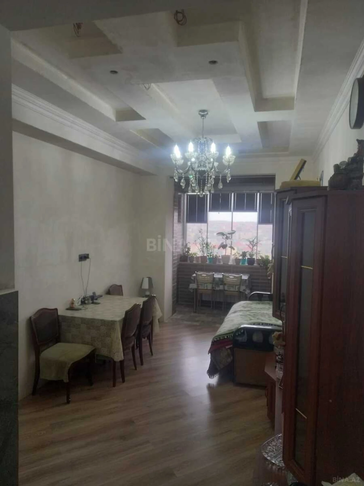 Satılır 3 otaqlı mənzil 94 m²