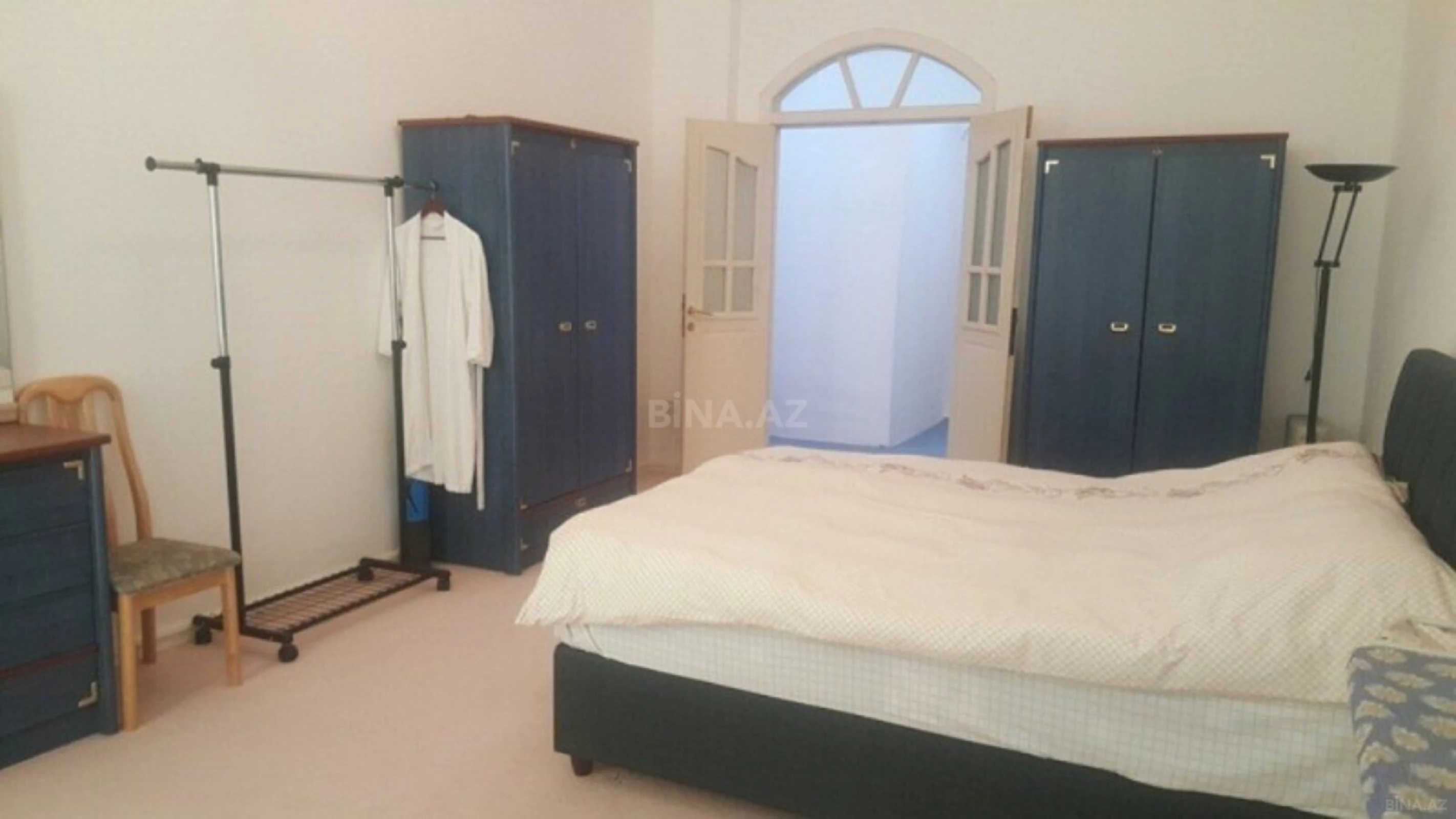 Kirayə verilir 2 otaqlı mənzil 85 m²