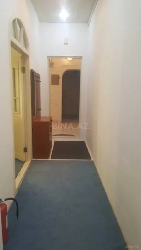 Kirayə verilir 2 otaqlı mənzil 85 m²