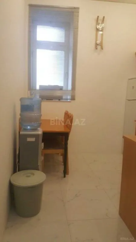 Kirayə verilir 2 otaqlı mənzil 85 m²