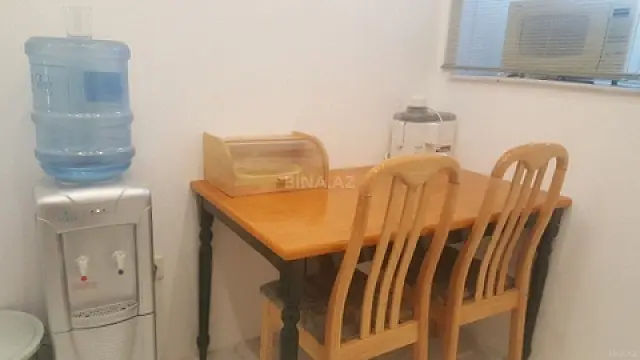 Kirayə verilir 2 otaqlı mənzil 85 m²