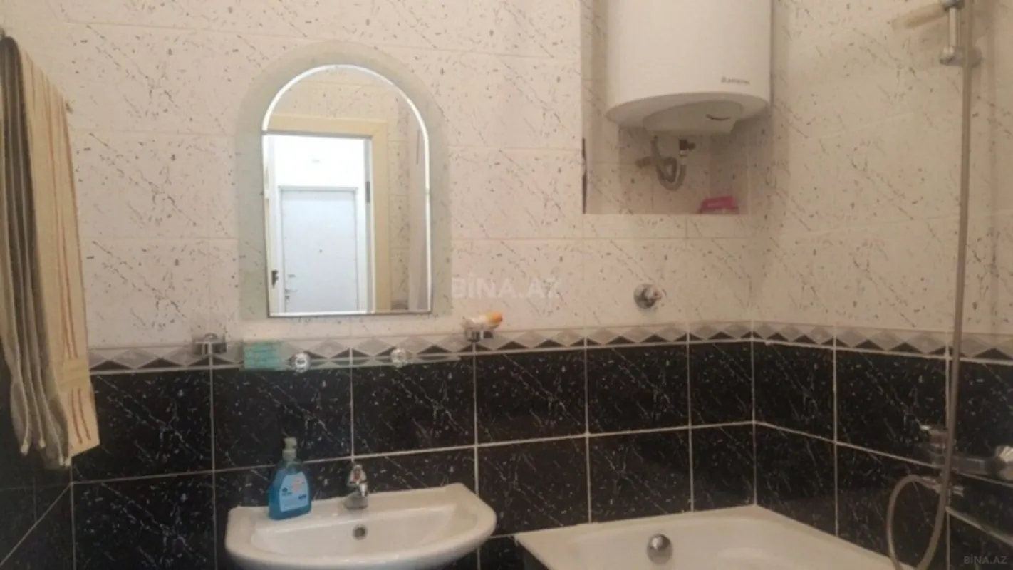 Kirayə verilir 2 otaqlı mənzil 85 m²