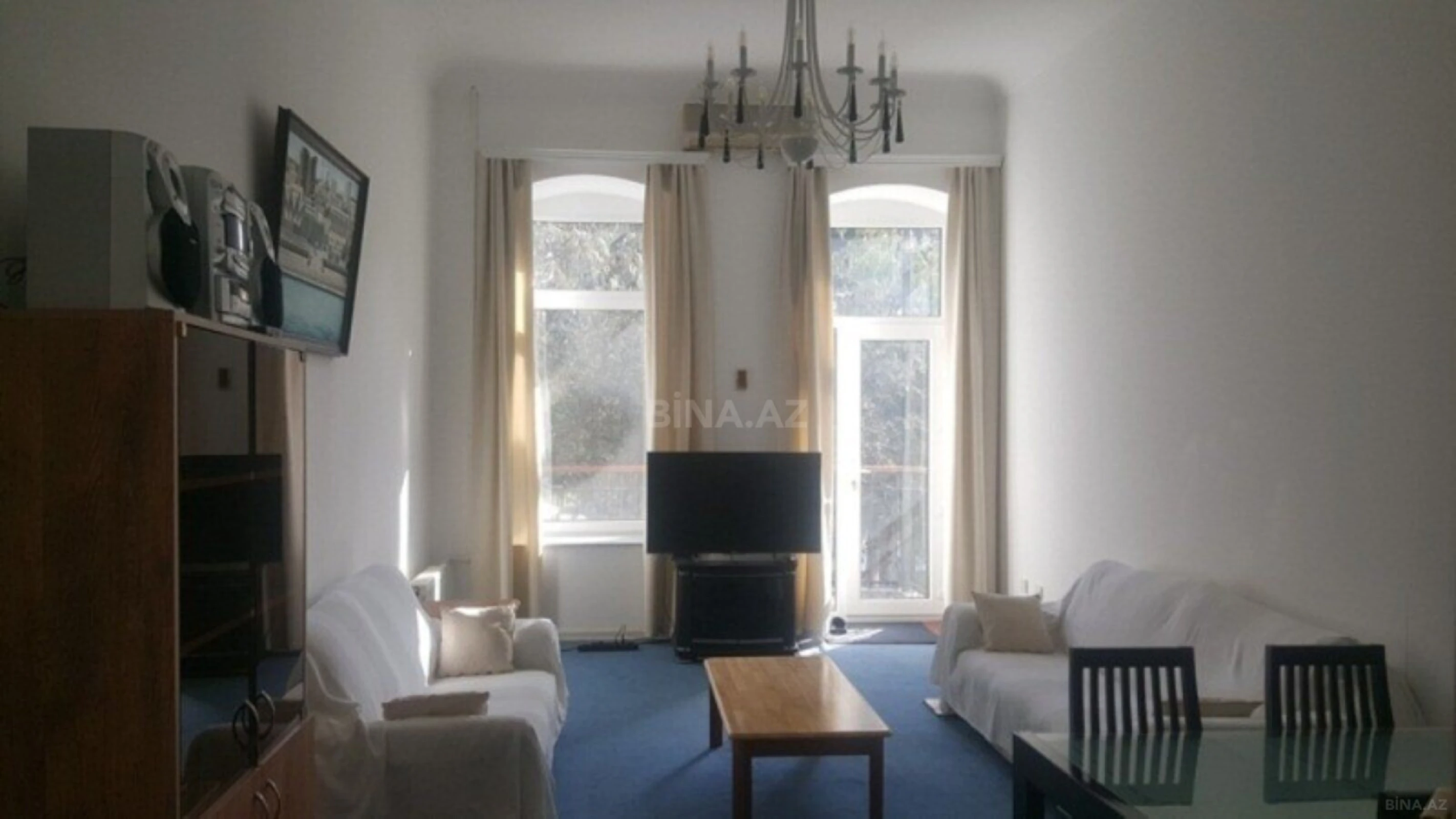 Kirayə verilir 2 otaqlı mənzil 85 m²