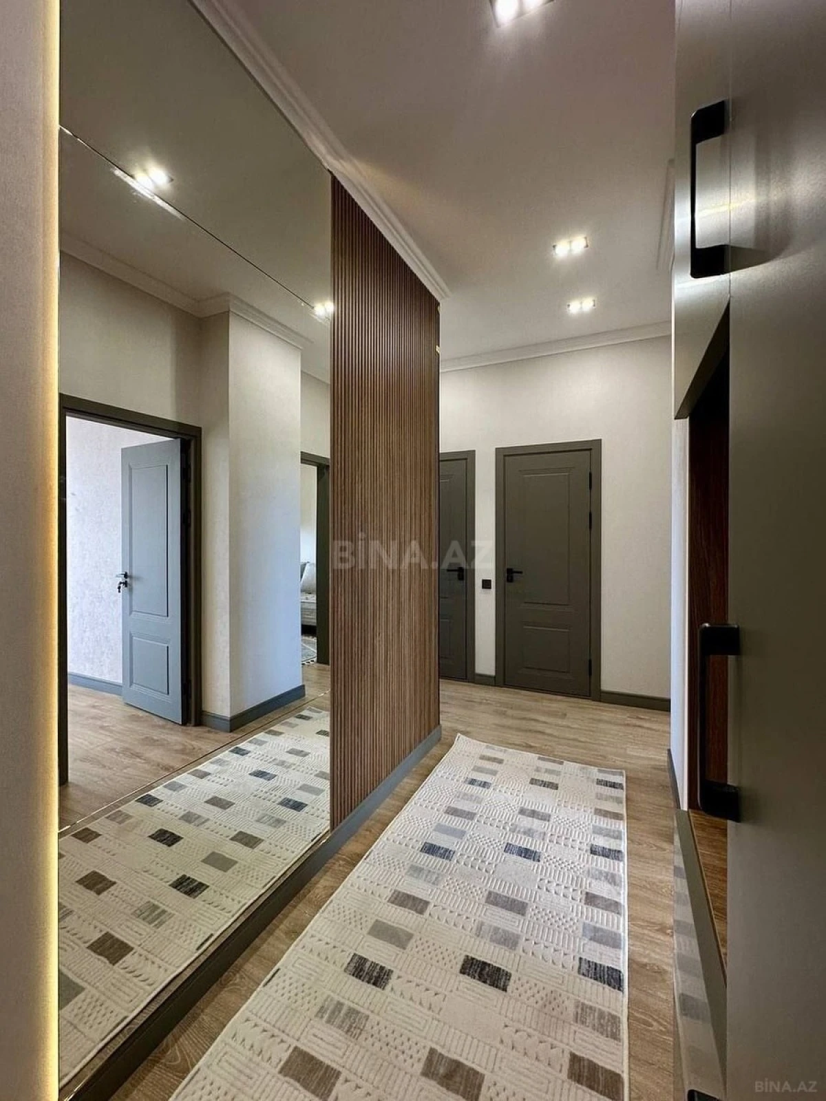 Kirayə verilir 2 otaqlı mənzil 60 m²