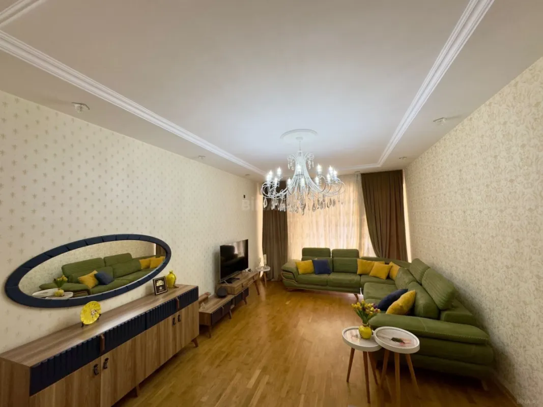 Satılır 3 otaqlı mənzil 129 m²
