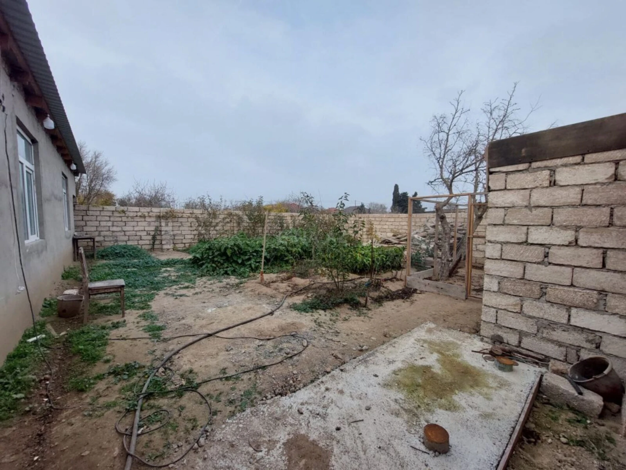 Satılır 2 otaqlı həyət evi 45 m²