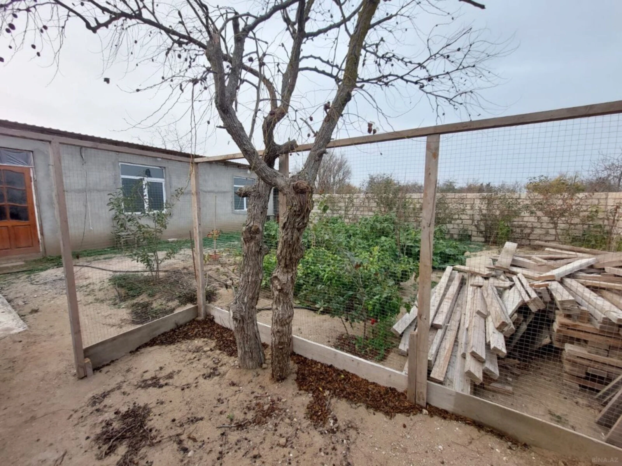 Satılır 2 otaqlı həyət evi 45 m²