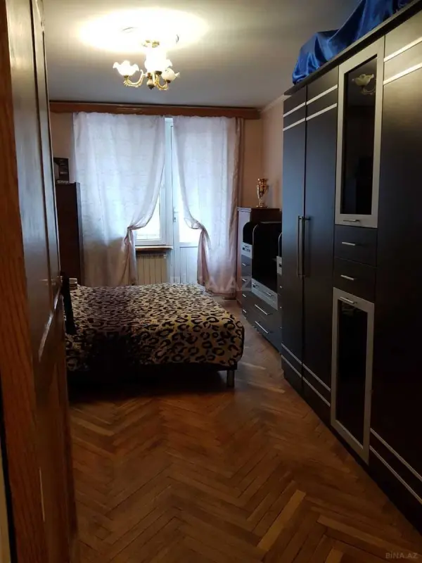 Satılır 3 otaqlı mənzil 64 m²
