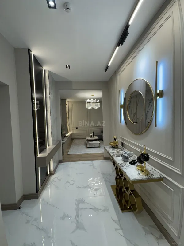 Satılır 3 otaqlı mənzil 98 m²