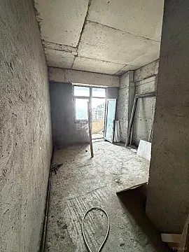 Satılır 2 otaqlı mənzil 95 m²