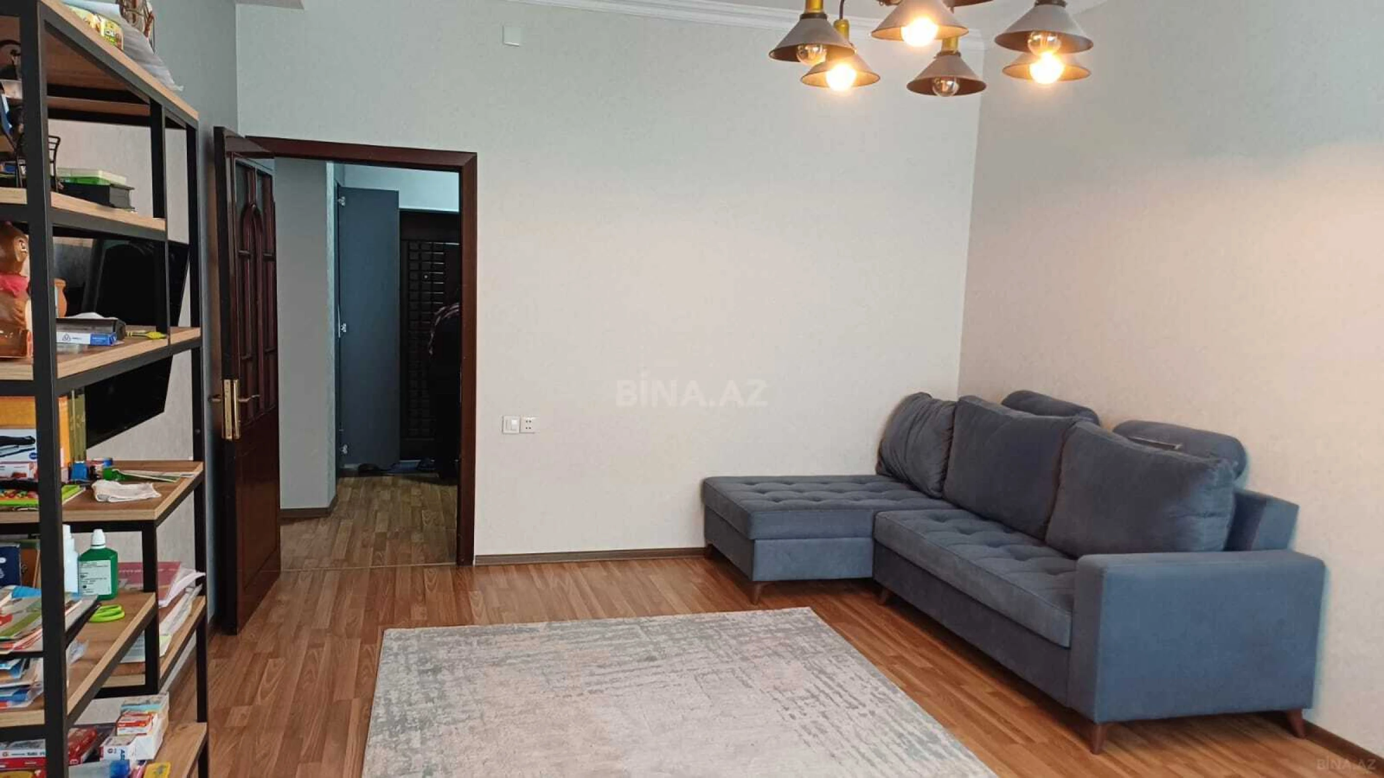 Satılır 2 otaqlı mənzil 81 m²