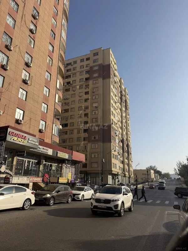 Satılır 3 otaqlı mənzil 154 m²