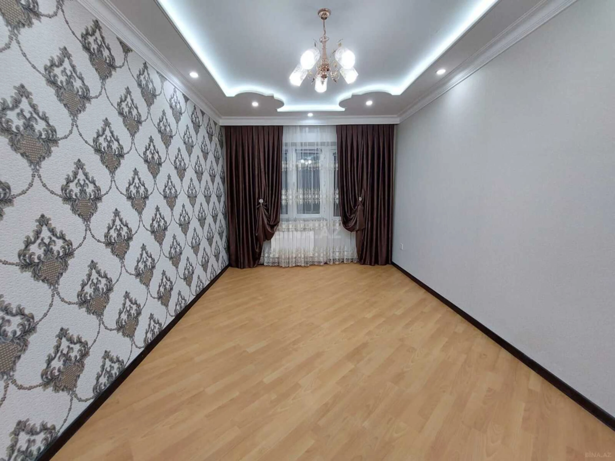 Satılır 2 otaqlı mənzil 73 m²