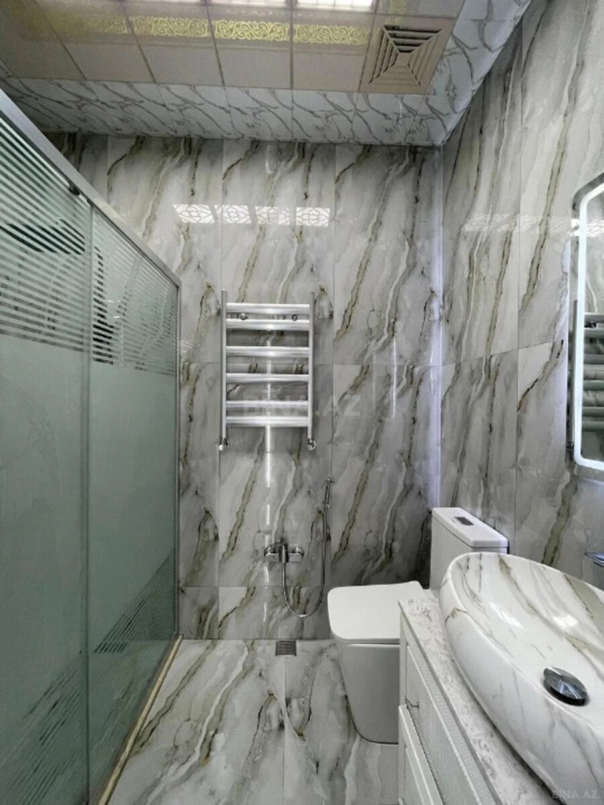 Satılır 2 otaqlı mənzil 60 m²