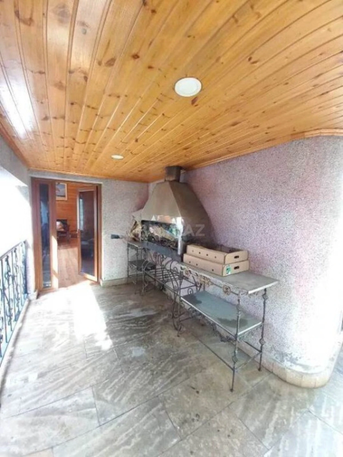 Satılır 7 otaqlı həyət evi 1000 m²