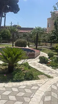 Satılır 7 otaqlı həyət evi 1000 m²