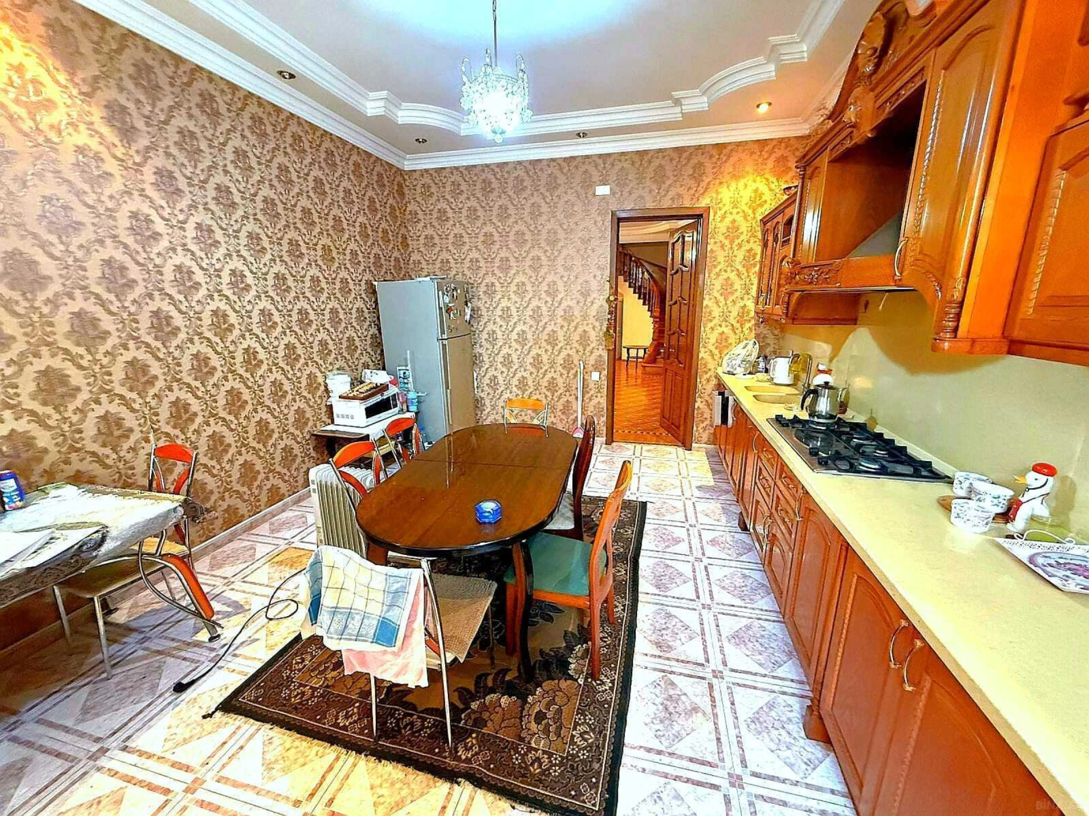 Satılır 7 otaqlı həyət evi 550.5 m²