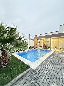 Satılır 4 otaqlı həyət evi 160 m²