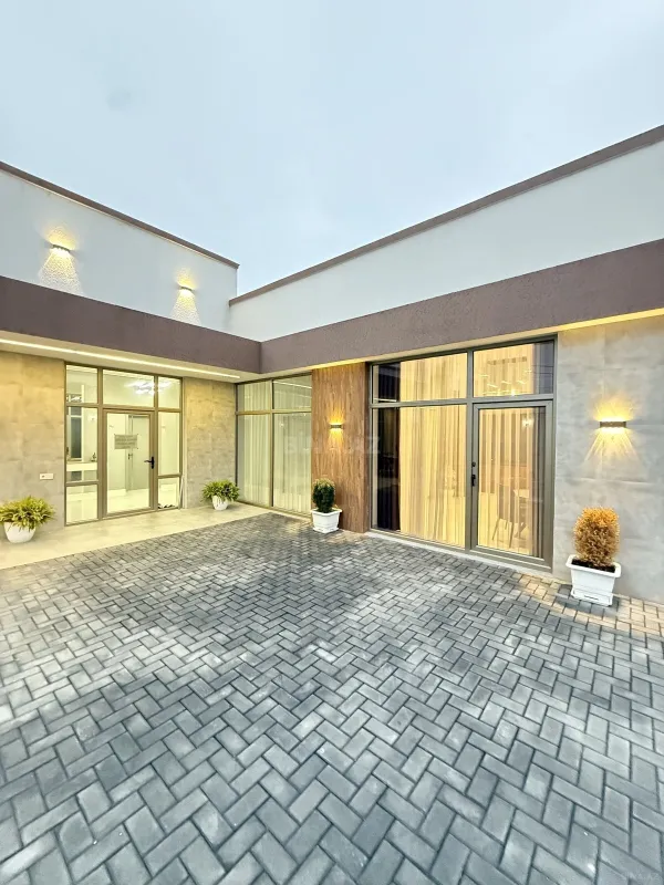 Satılır 4 otaqlı həyət evi 160 m²